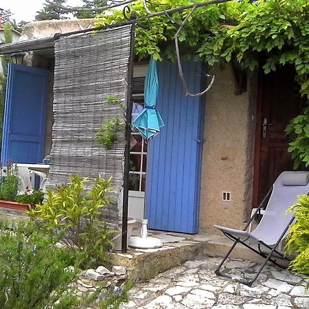 Petit Studio Atypique Et Cosy En Provence Saint-Étienne-les-Orgues Екстериор снимка